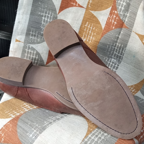 Shoes Mens Like New Leather Style w/Shoelaces No Box - Picture 2 of 5